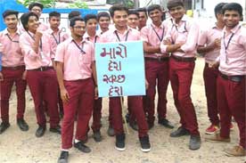 Swatch Bharat event at Dr. Nakadar Institute of knowledge, Drnik, India